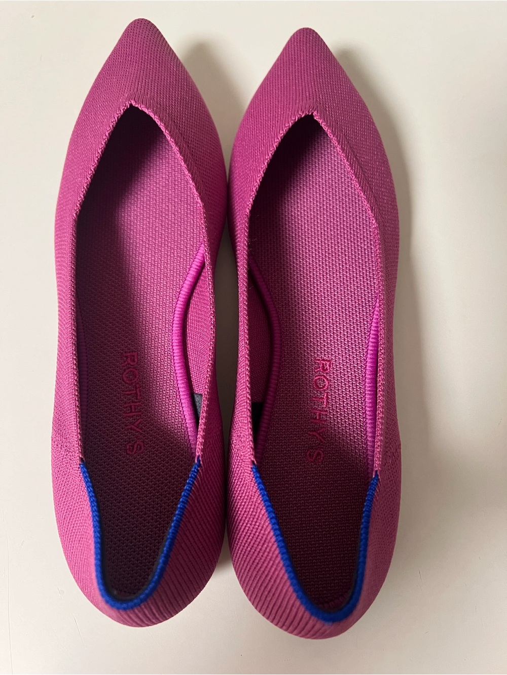 Woman’s Flats - Picture 4 of 5